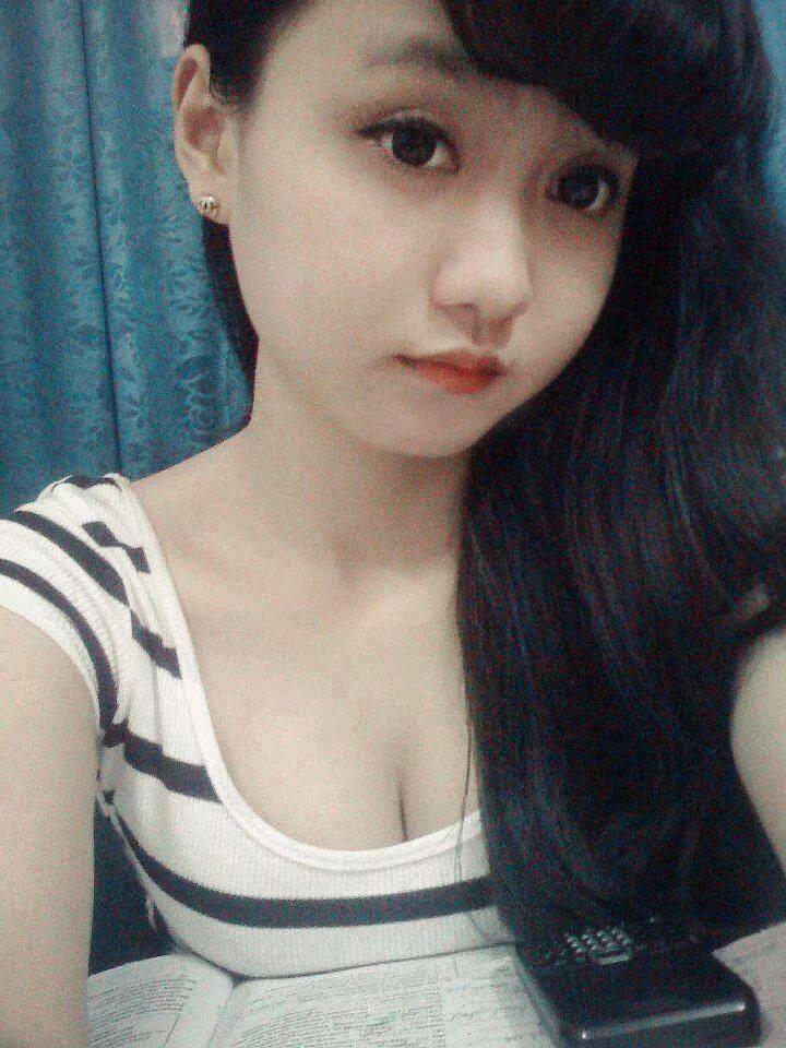 Hình Cô Gái Buồn Đẹp Hiện Tượng Xã Hội, Tâm Lý Và Văn Hóa Trong Kỷ Nguyên Số