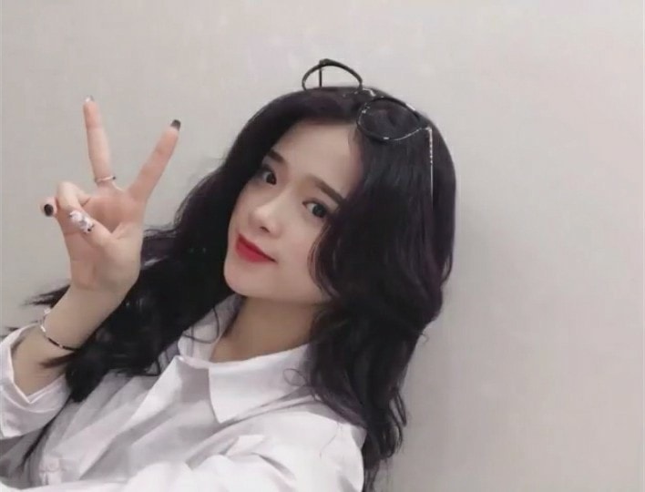 Hinh Con Gai Buon Sự Quyến Rũ Đến Từng Chi Tiết Và Phản Chiếu Văn Hóa Đa Dạng