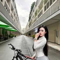Gai Khoe Hang Dep Nghệ Thuật, Xã Hội Và Luật Pháp Trong Thế Giới Hiện Đại