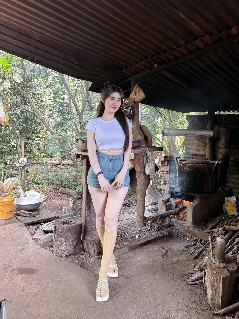 Ảnh Gái Già Đẹp Vẻ Đẹp Quyến Rũ Từ Hình Ảnh Đến Cảm Xúc